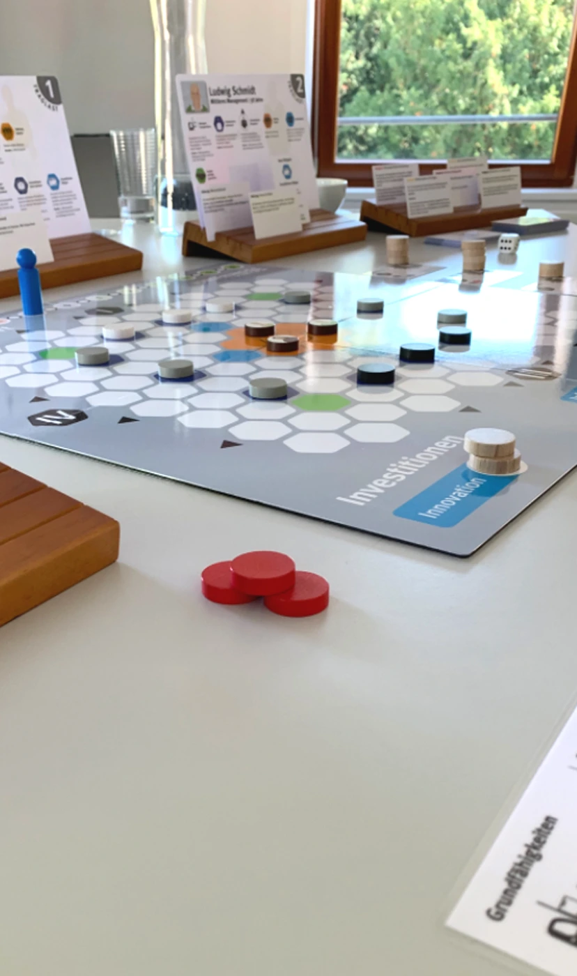 mind.set.play game materials and facilitator guide closeup